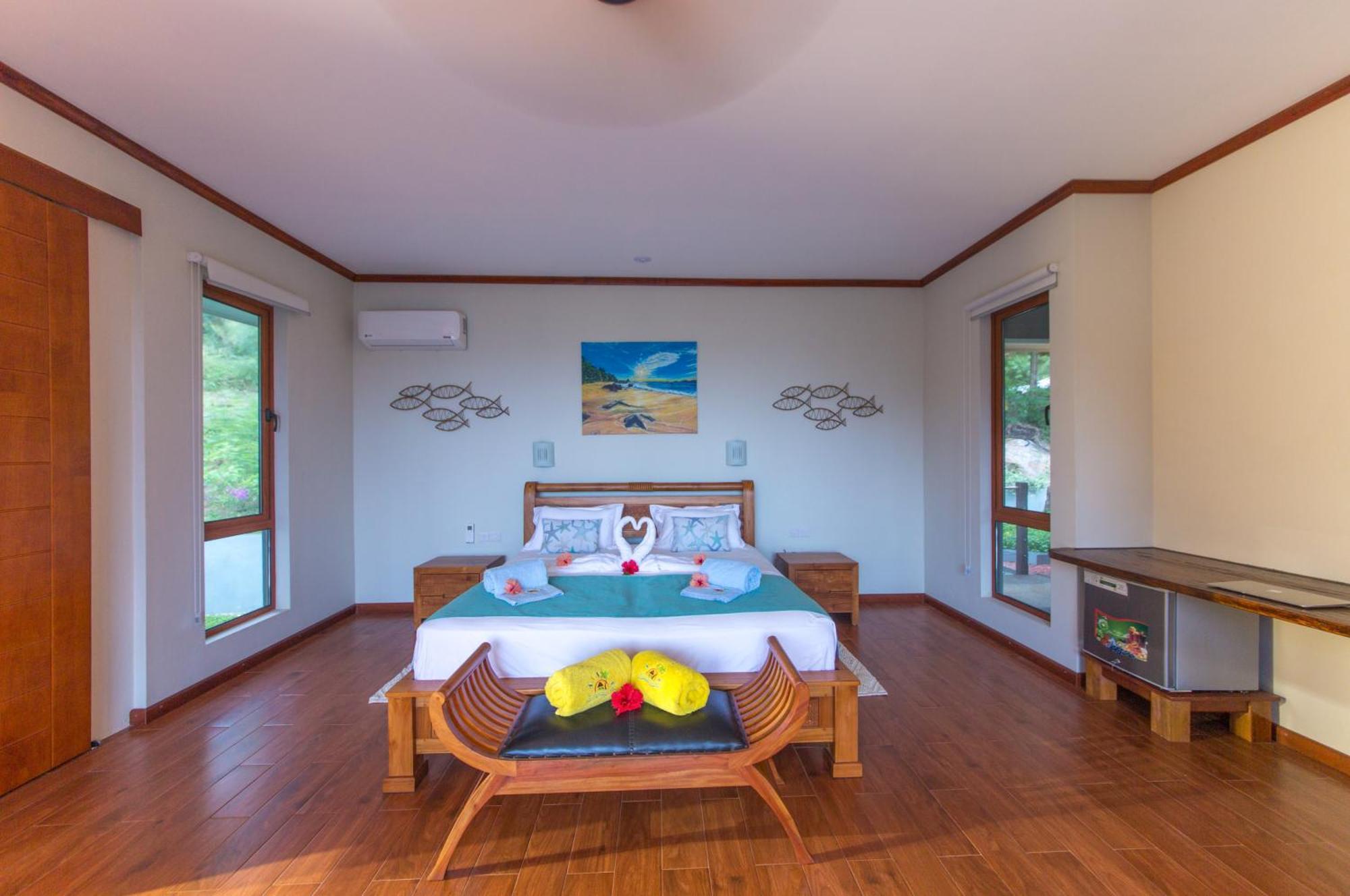 Anse Soleil Beachcomber Hotel And Self Catering Baie Lazare  외부 사진